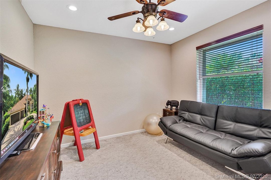 Recently Sold: $674,800 (5 beds, 3 baths, 0 Square Feet)