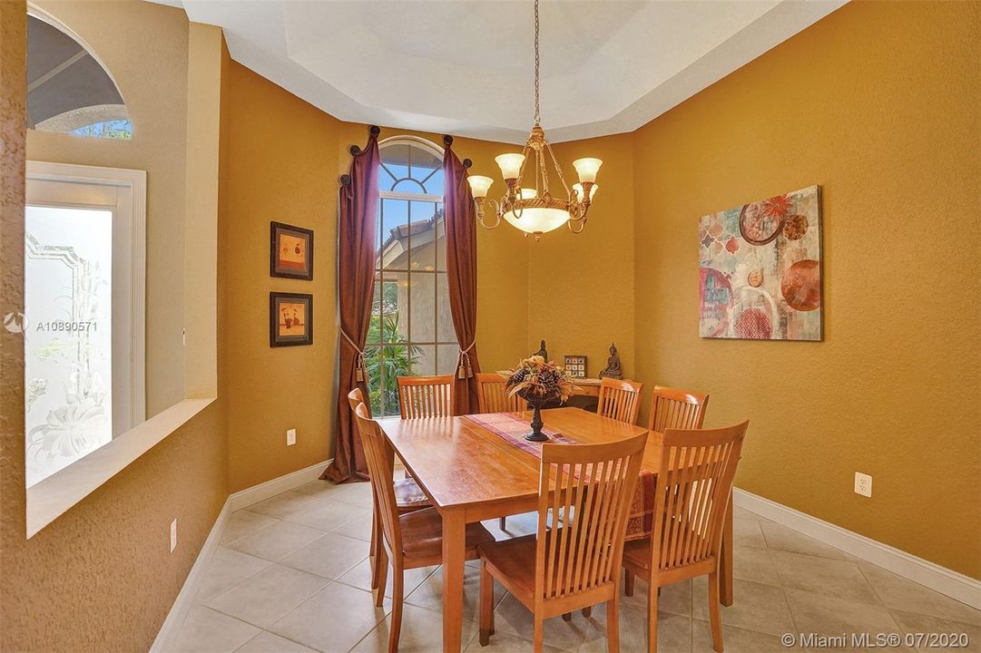 Recently Sold: $674,800 (5 beds, 3 baths, 0 Square Feet)