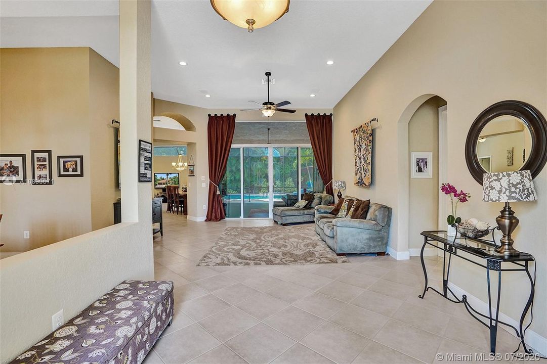 Recently Sold: $674,800 (5 beds, 3 baths, 0 Square Feet)