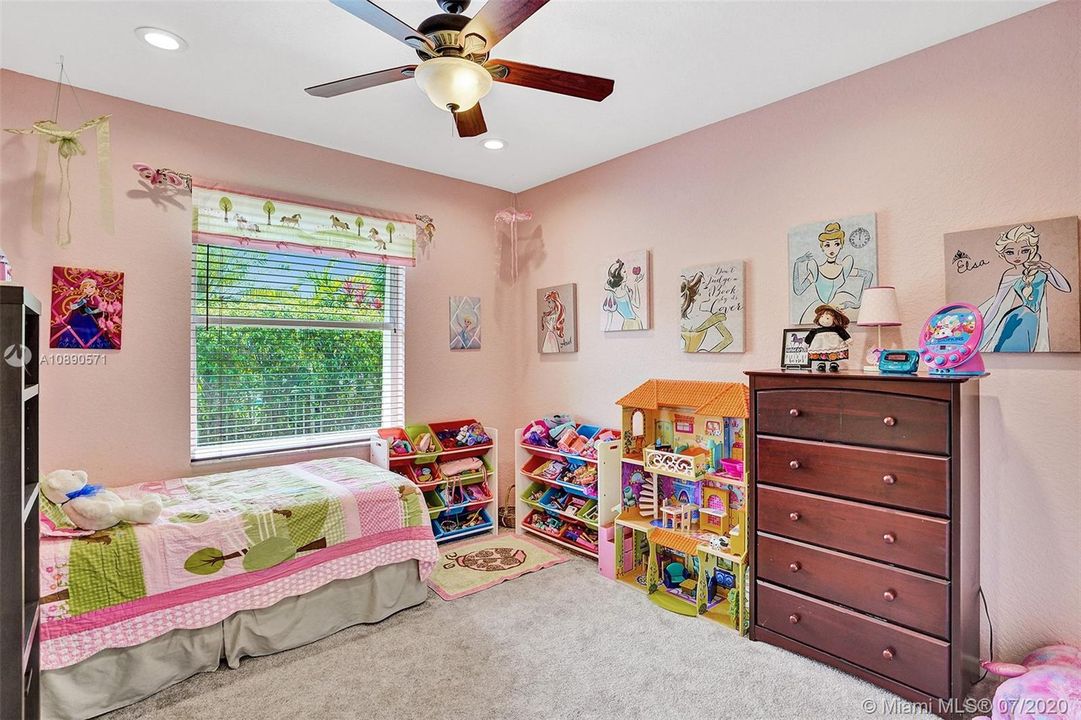 Recently Sold: $674,800 (5 beds, 3 baths, 0 Square Feet)