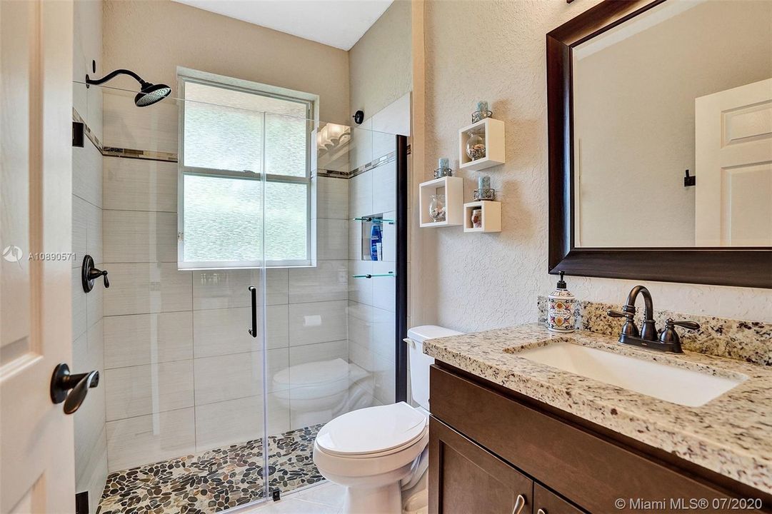 Recently Sold: $674,800 (5 beds, 3 baths, 0 Square Feet)
