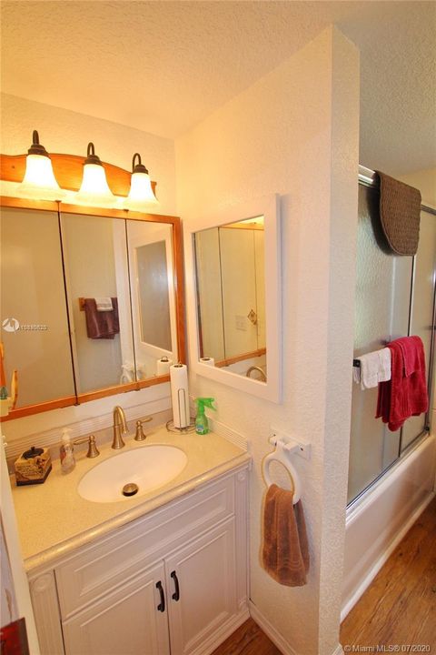 Recently Sold: $164,500 (3 beds, 2 baths, 0 Square Feet)