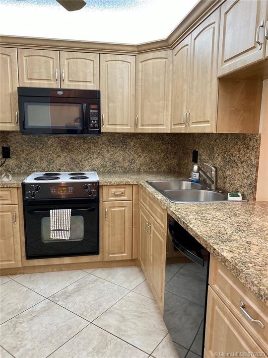 TILED FLOORS, DISHWASHER NOT FUNCTIONING