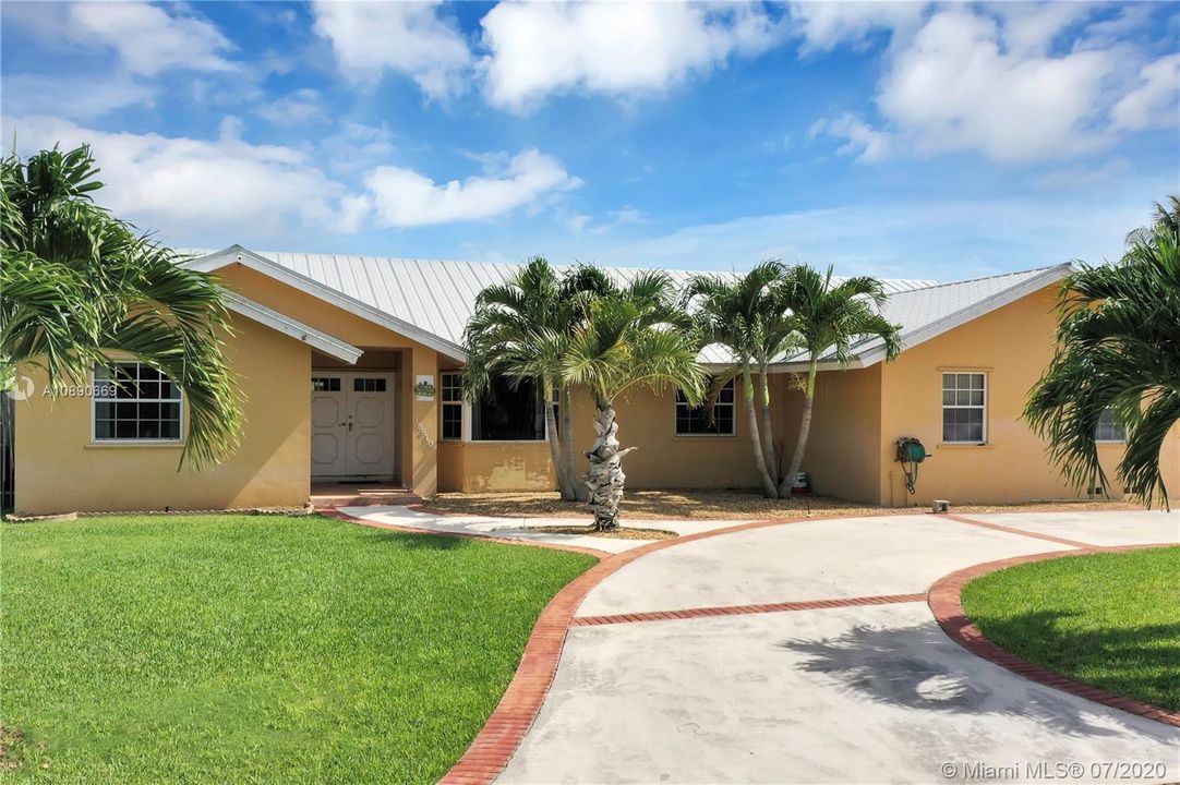 Vendido Recientemente: $400,000 (3 camas, 2 baños, 2154 Pies cuadrados)