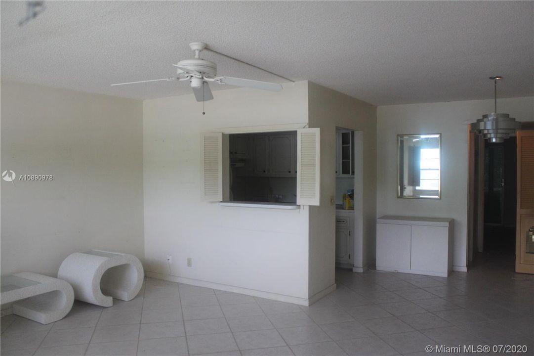 Recently Sold: $34,000 (1 beds, 1 baths, 700 Square Feet)