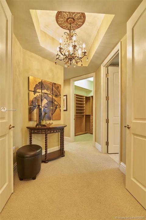 最近售出: $1,300,000 (3 贝兹, 3 浴室, 2904 平方英尺)