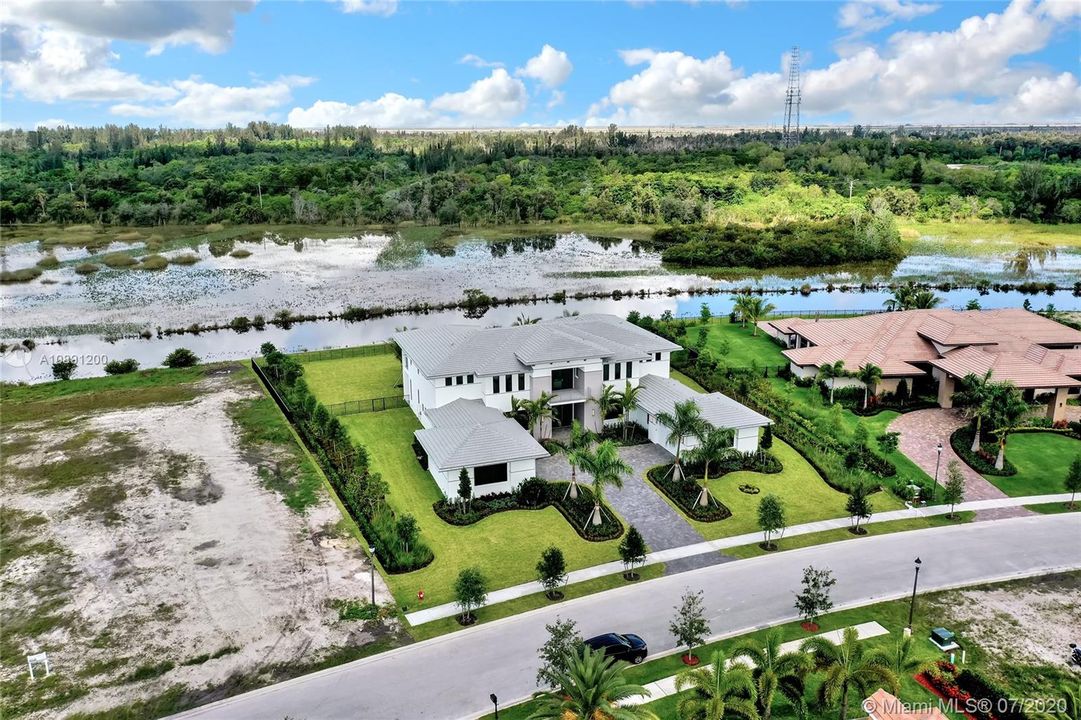 Recently Sold: $3,595,000 (5 beds, 6 baths, 0 Square Feet)