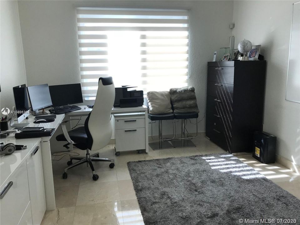 Recientemente alquilado: $5,250 (6 camas, 4 baños, 3541 Pies cuadrados)