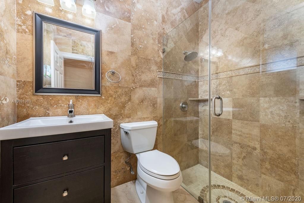 Downstairs Full Bathroom with shower