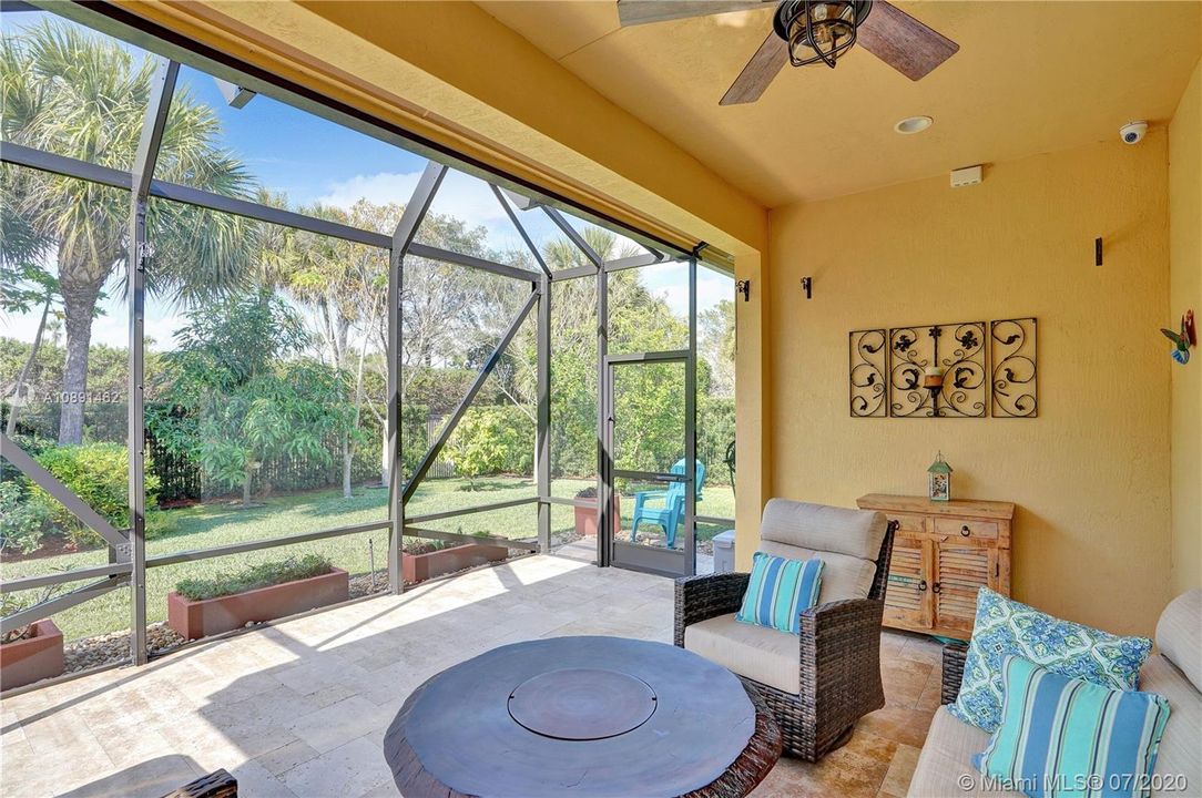 Recently Sold: $575,000 (4 beds, 3 baths, 2241 Square Feet)