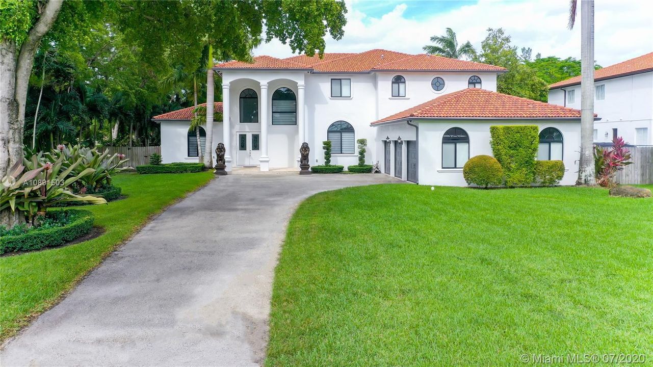 Recientemente alquilado: $9,900 (5 camas, 5 baños, 4696 Pies cuadrados)