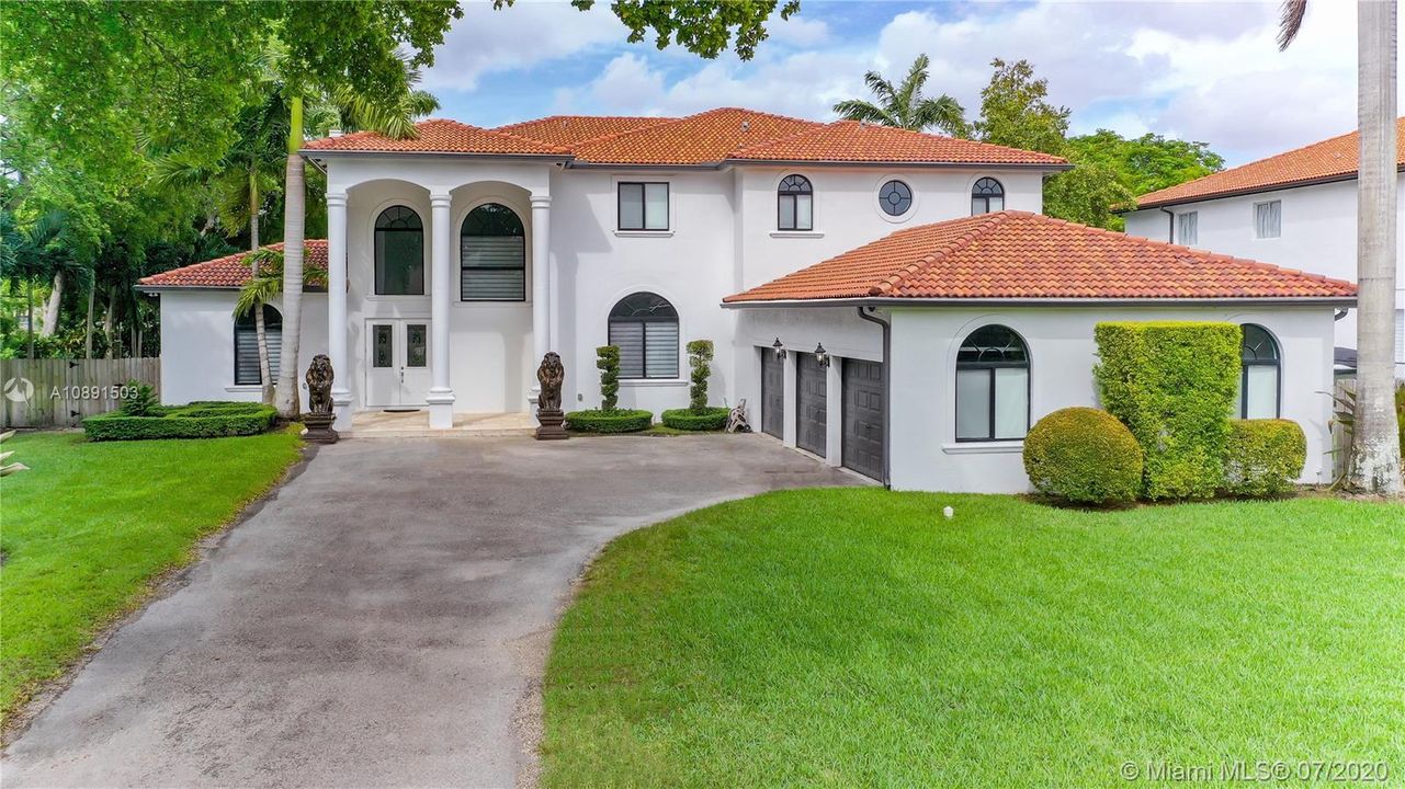 Recientemente alquilado: $9,900 (5 camas, 5 baños, 4696 Pies cuadrados)