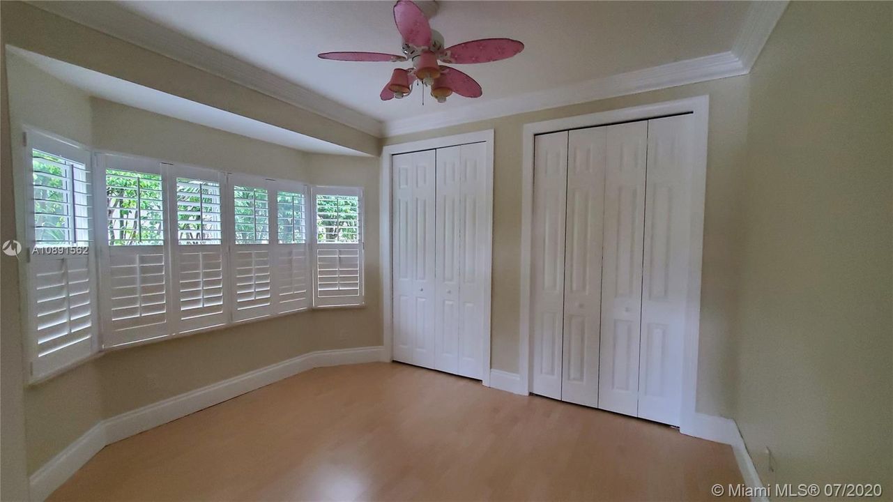 Recientemente alquilado: $4,480 (4 camas, 3 baños, 2952 Pies cuadrados)