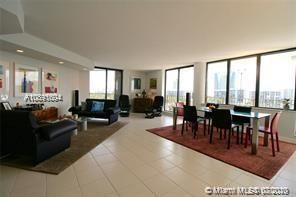 Recently Sold: $485,000 (2 beds, 2 baths, 1692 Square Feet)