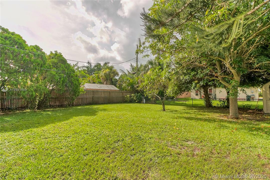 Vendido Recientemente: $239,900 (2 camas, 1 baños, 720 Pies cuadrados)