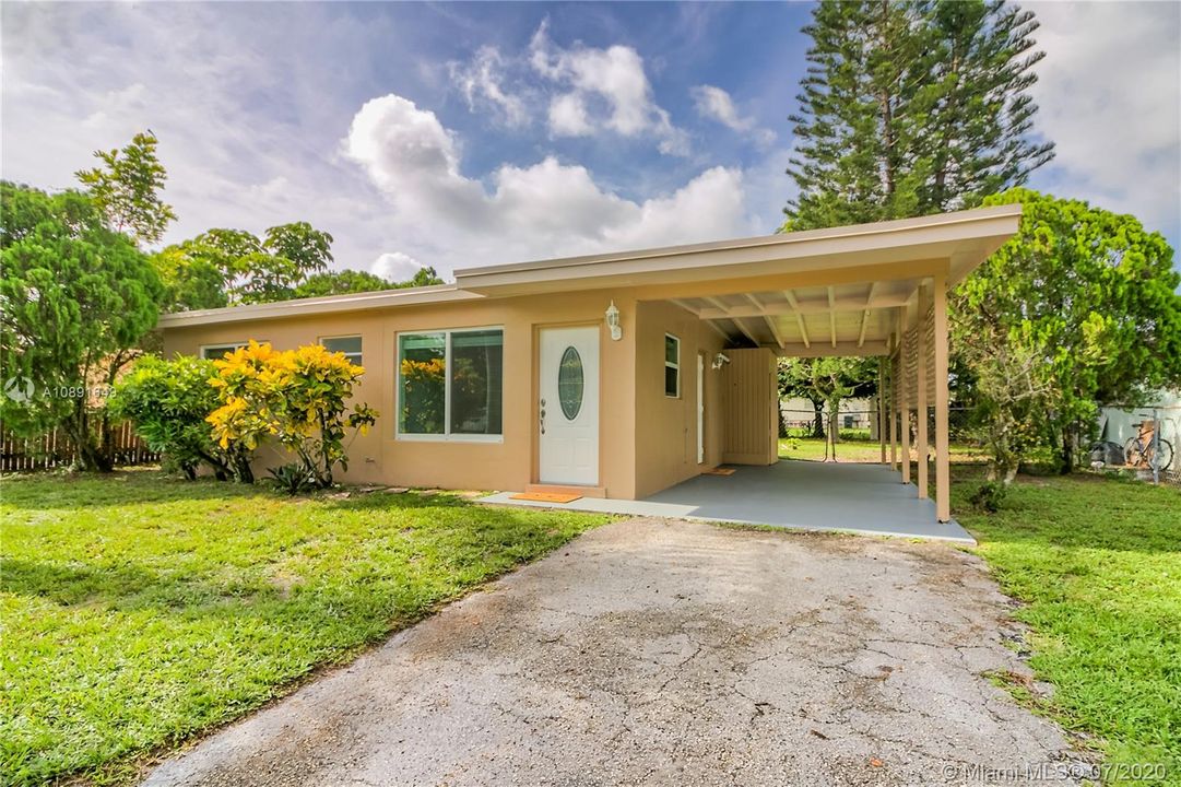 Vendido Recientemente: $239,900 (2 camas, 1 baños, 720 Pies cuadrados)