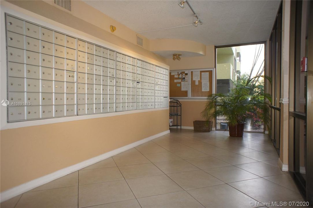 Vendido Recientemente: $120,000 (1 camas, 1 baños, 630 Pies cuadrados)