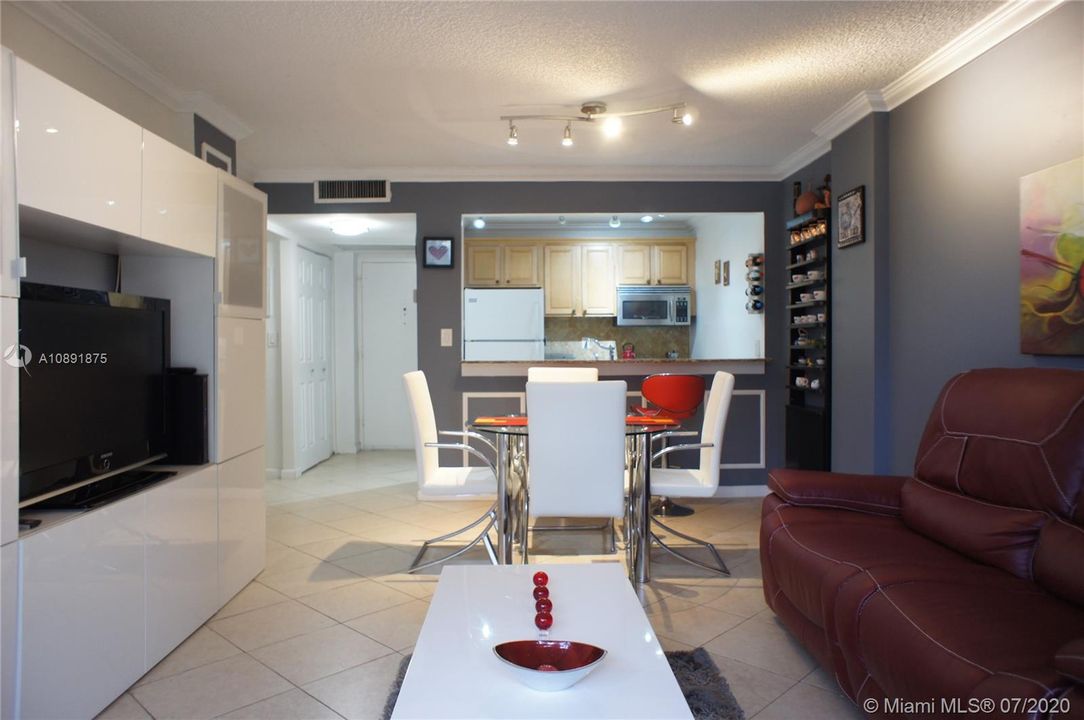 Vendido Recientemente: $120,000 (1 camas, 1 baños, 630 Pies cuadrados)