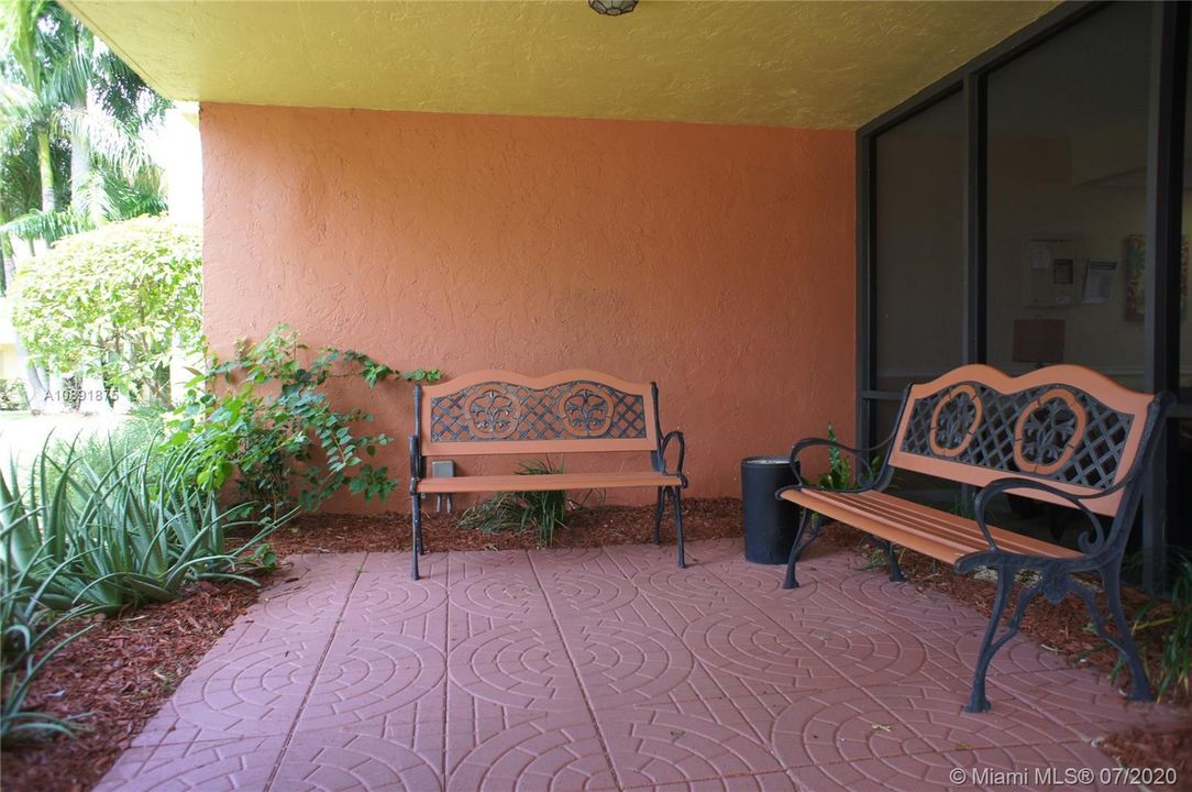 Vendido Recientemente: $120,000 (1 camas, 1 baños, 630 Pies cuadrados)