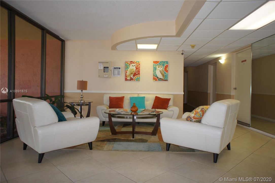 Vendido Recientemente: $120,000 (1 camas, 1 baños, 630 Pies cuadrados)