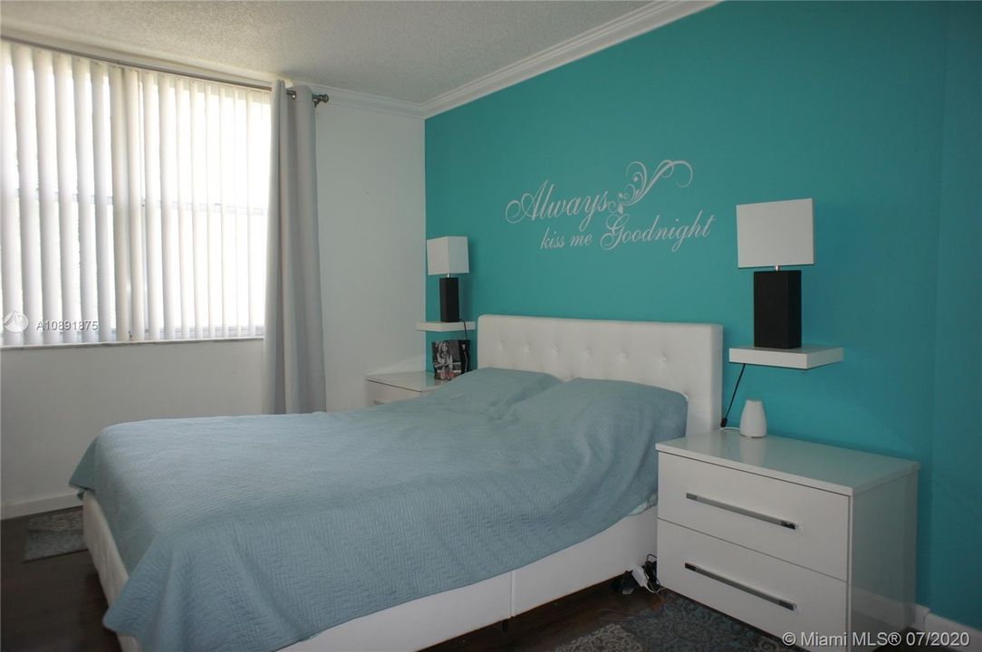 Vendido Recientemente: $120,000 (1 camas, 1 baños, 630 Pies cuadrados)