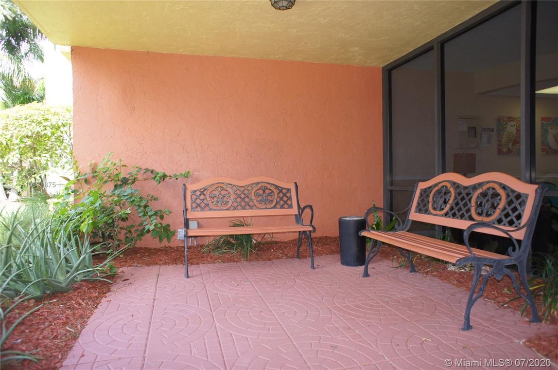 Vendido Recientemente: $120,000 (1 camas, 1 baños, 630 Pies cuadrados)