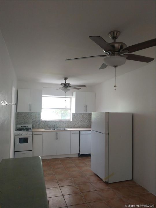 Recently Rented: $1,200 (1 beds, 1 baths, 2192 Square Feet)