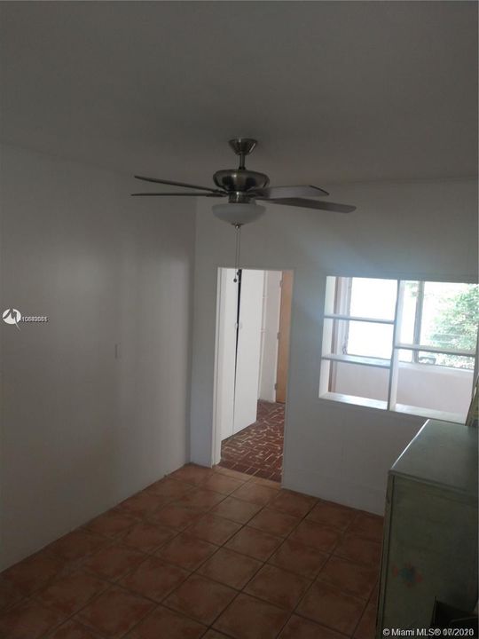 Recently Rented: $1,200 (1 beds, 1 baths, 2192 Square Feet)