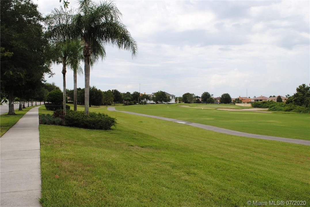 Recently Rented: $1,900 (4 beds, 3 baths, 2629 Square Feet)