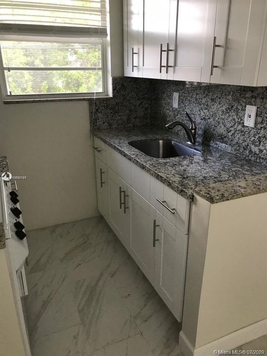 Недавно арендовано: $875 (0 спален, 1 ванн, 2168 Квадратных фут)