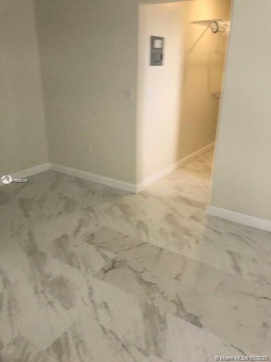 Недавно арендовано: $875 (0 спален, 1 ванн, 2168 Квадратных фут)