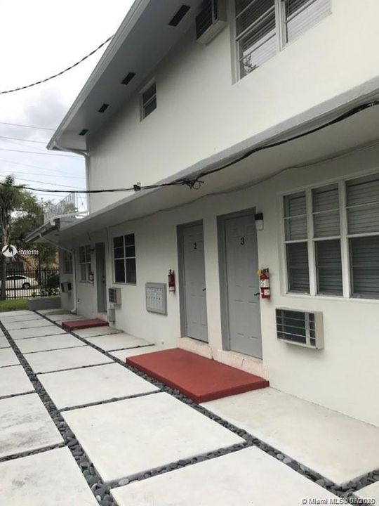 Недавно арендовано: $875 (0 спален, 1 ванн, 2168 Квадратных фут)