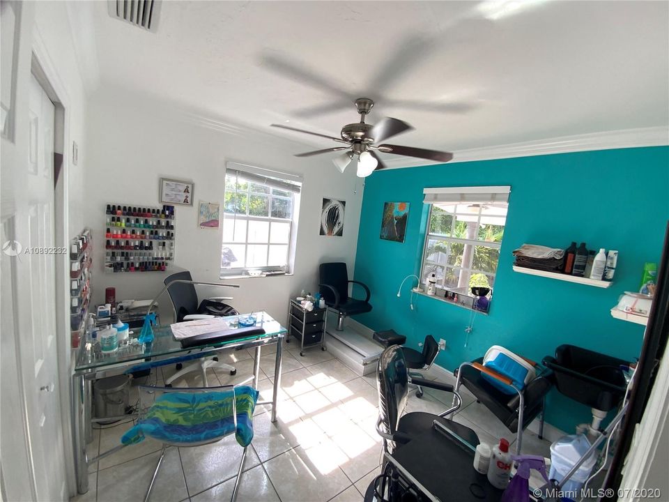 Recently Rented: $2,750 (4 beds, 2 baths, 1332 Square Feet)