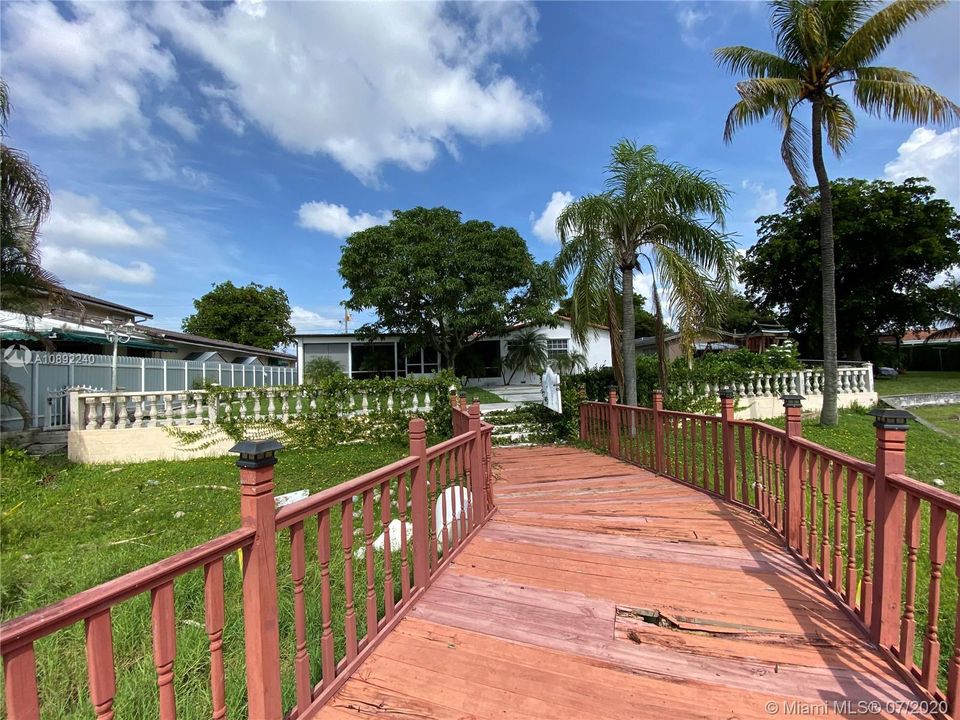 Недавно продано: $550,000 (3 спален, 2 ванн, 1727 Квадратных фут)