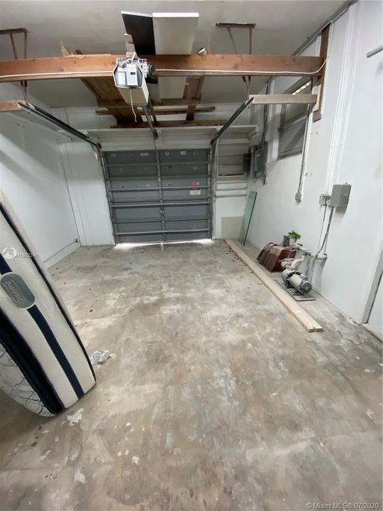 Недавно продано: $550,000 (3 спален, 2 ванн, 1727 Квадратных фут)