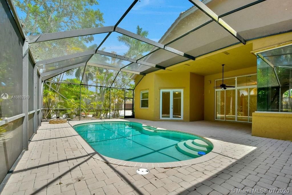 Recently Rented: $4,550 (5 beds, 4 baths, 3437 Square Feet)