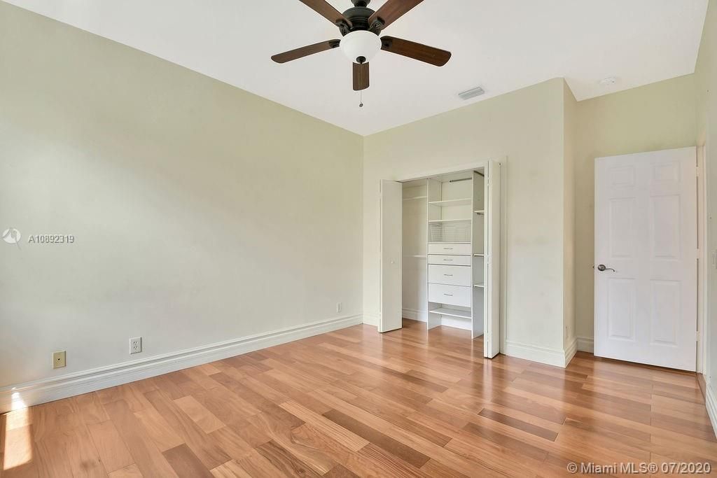 Recently Rented: $4,550 (5 beds, 4 baths, 3437 Square Feet)