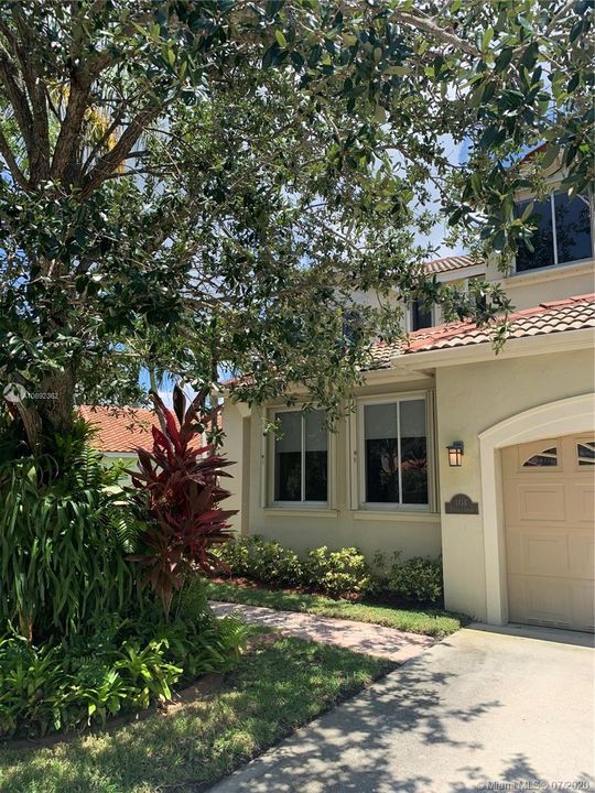 Recently Rented: $4,100 (5 beds, 3 baths, 2378 Square Feet)