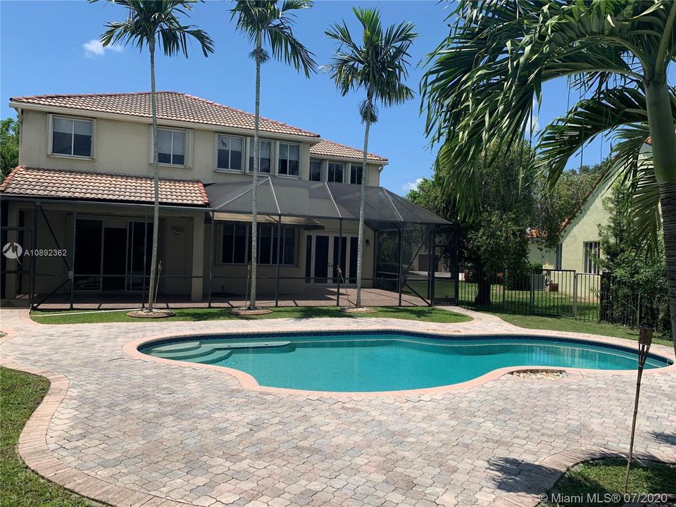 Recently Rented: $4,100 (5 beds, 3 baths, 2378 Square Feet)