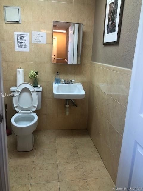 最近租的: $625 (0 贝兹, 0 浴室, 1399 平方英尺)