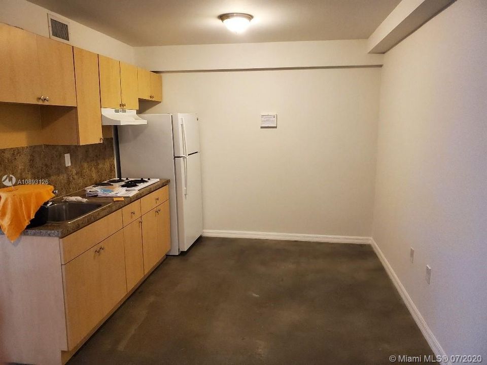 Recently Rented: $1,150 (1 beds, 1 baths, 44245 Square Feet)