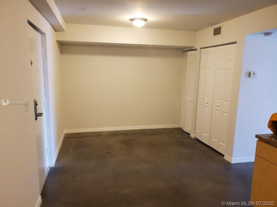 Recently Rented: $1,150 (1 beds, 1 baths, 44245 Square Feet)