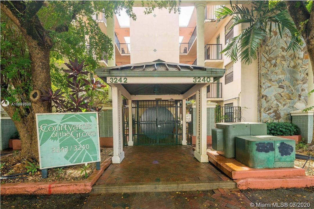 Recently Rented: $2,100 (2 beds, 1 baths, 808 Square Feet)