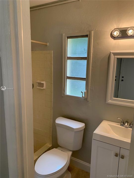 2805 NE 6 Lane Wilton Manors - Walking distance from Drive