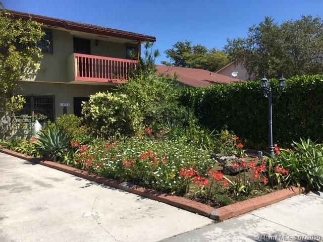 Recently Sold: $300,000 (3 beds, 2 baths, 1838 Square Feet)