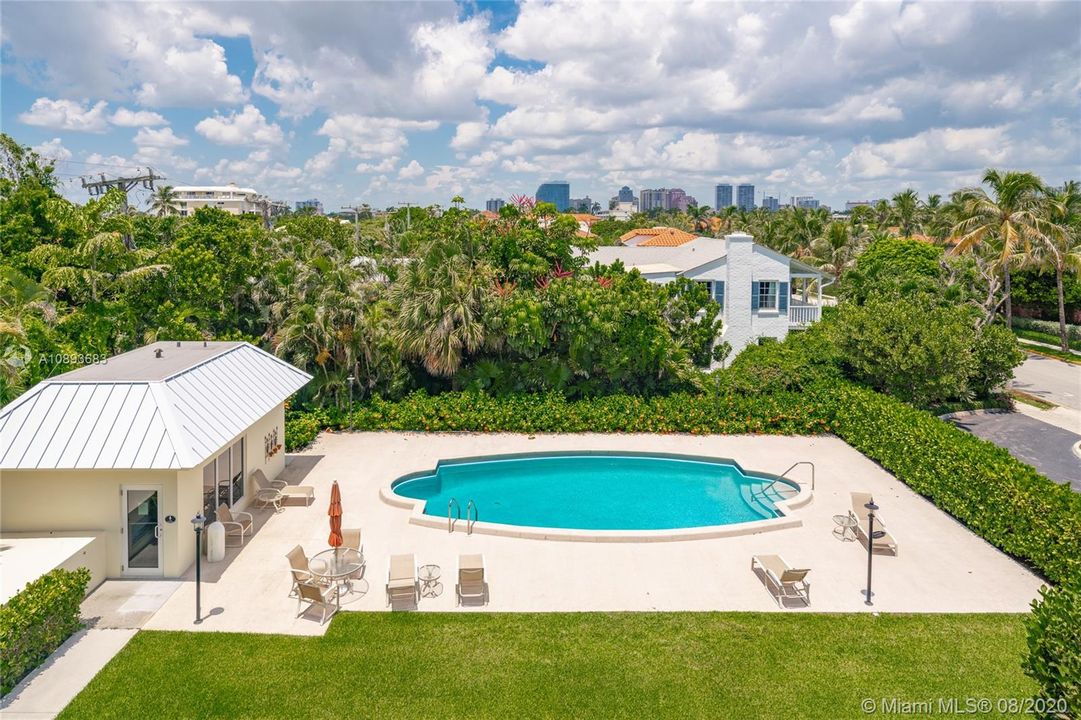 Recently Sold: $1,349,999 (2 beds, 2 baths, 1234 Square Feet)