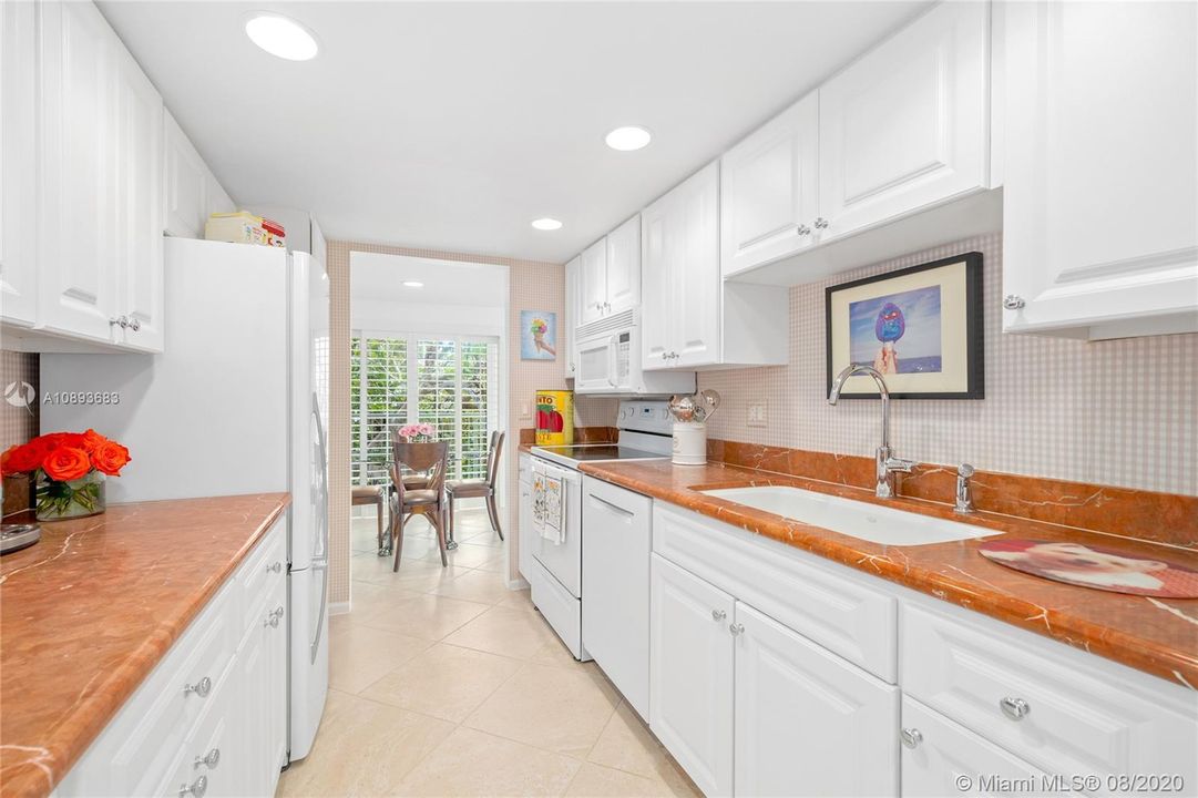 Recently Sold: $1,349,999 (2 beds, 2 baths, 1234 Square Feet)