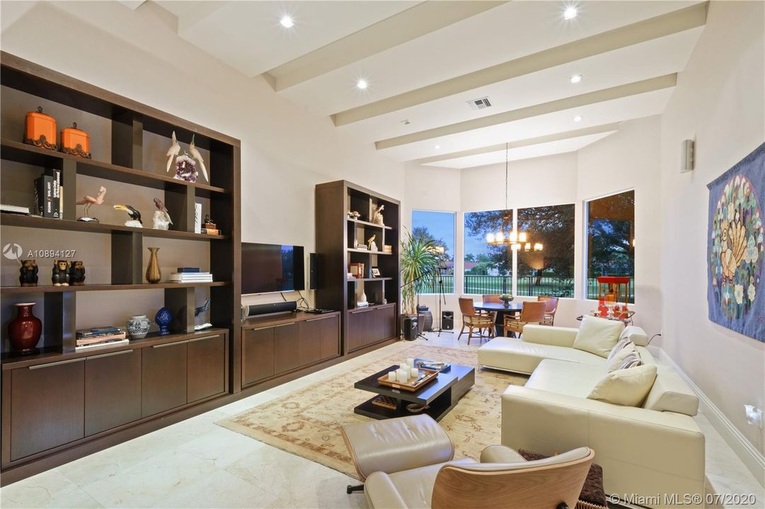 BONUS ROOM - MEDIA/GAME/PLAYROOM