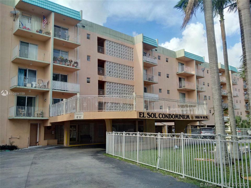 Recently Sold: $140,000 (1 beds, 1 baths, 625 Square Feet)