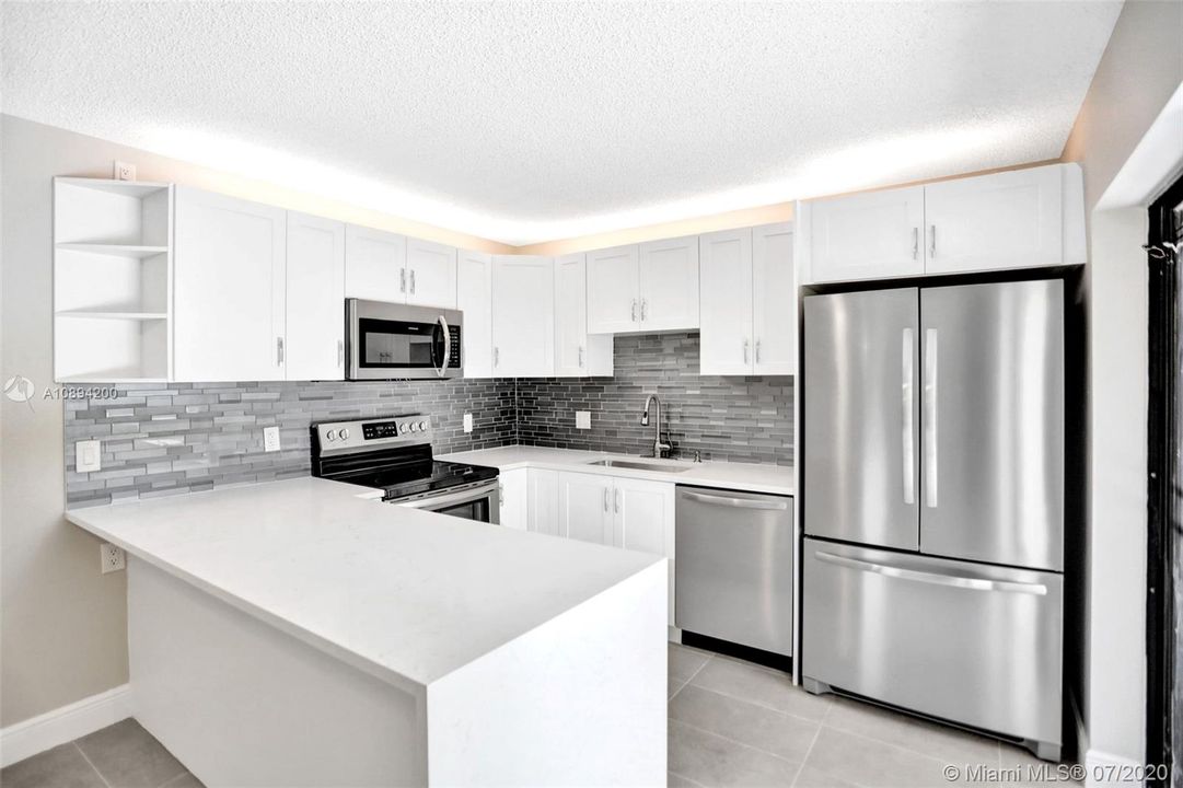 Recently Sold: $274,900 (2 beds, 2 baths, 1372 Square Feet)